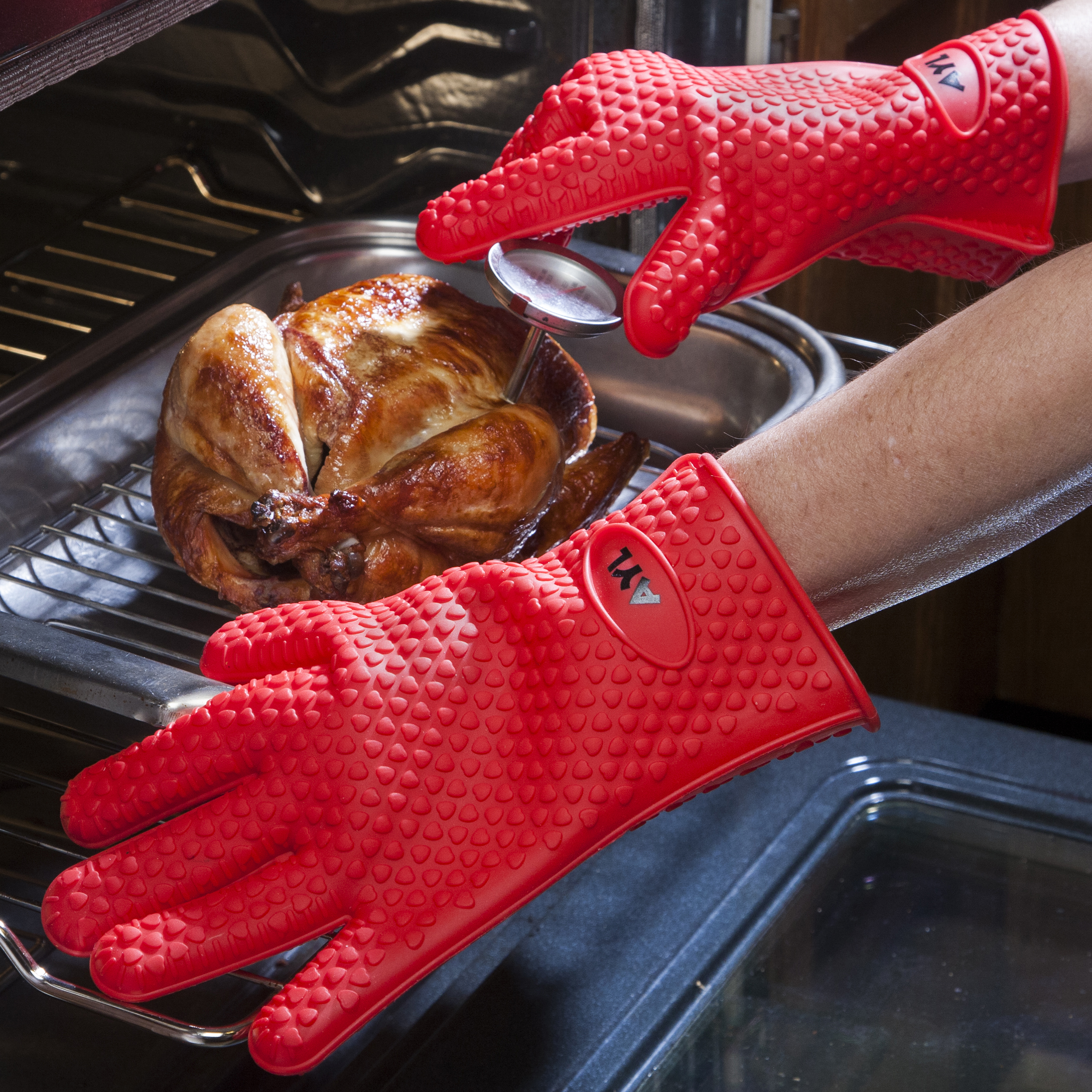 AYL Grilling Gloves, Heat Resistant Gloves BBQ Kitchen Silicone Oven  Gloves, Safe Handling of Hot Food, Pots and Pans for Barbecue, Cooking,  Baking 